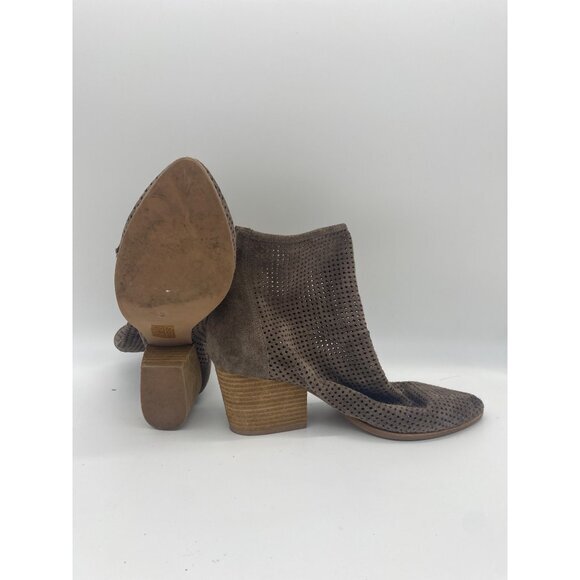 JEFFREY CAMPBELL Jenelle Taupe Suede Laser Cut Heel Bootie Womens SZ 9 Point Toe - Picture 5 of 8